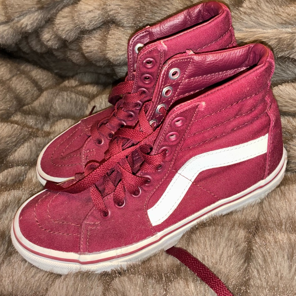 Vans Burgundy High-Top Sneakers size 4 in men’s and 5.5 in women’s
